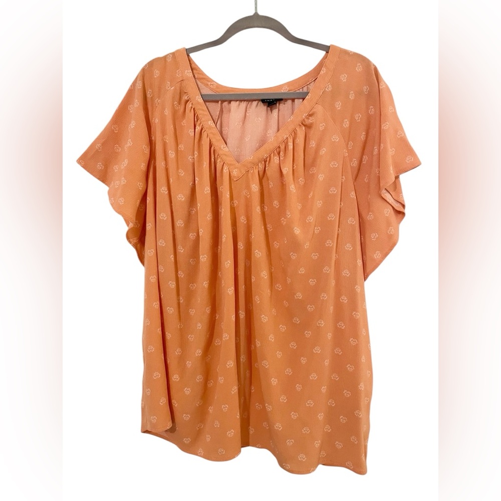 Torrid Peach V Neck Size 4